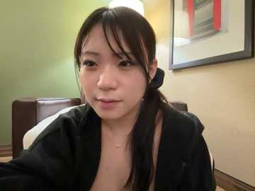 riri__oo @ stripchat on 20241017