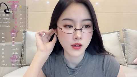Media: ruoling_19 Stripchat 2024-10-17 10:54:00