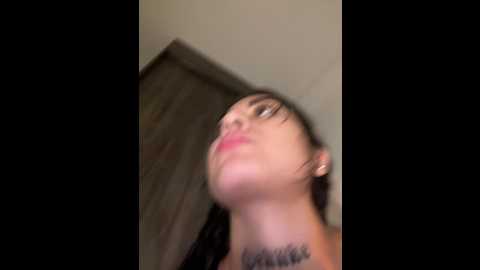 Media: sarasanders_4 Stripchat 2024-10-17 03:55:00