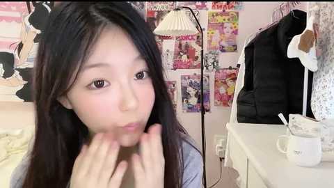 Media: smallmeow_ Stripchat 2024-10-17 02:59:00