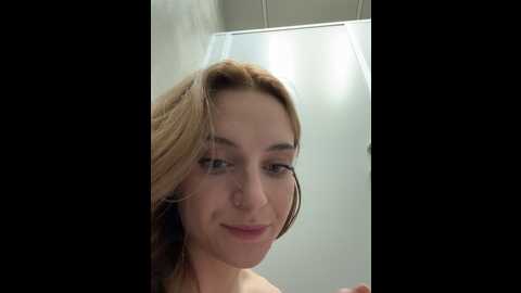 Media: _angelari_ Stripchat 2024-10-18 20:53:00