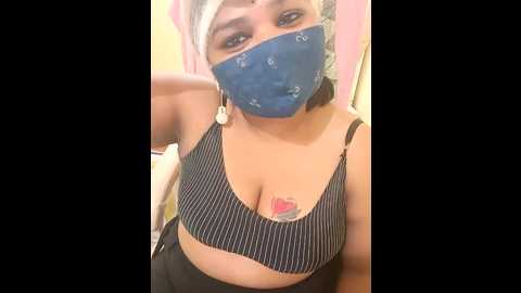 Media: ashwini_gowda_91 Stripchat 2024-10-18 16:31:00
