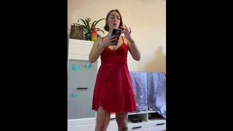 Media: daisy_michto_officiel Stripchat 2024-10-18 08:09:00