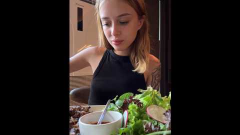Media: enjoy_my_beauty Stripchat 2024-10-18 09:30:00
