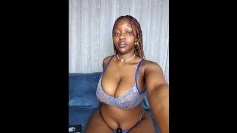 Media: jazmine_blue Stripchat 2024-10-18 02:42:00