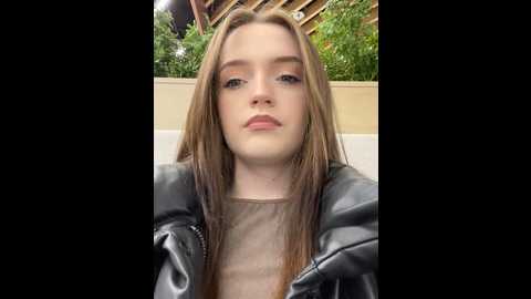 Media: jessi_meow Stripchat 2024-10-18 08:10:00