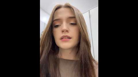 Media: jessi_meow Stripchat 2024-10-18 10:38:00