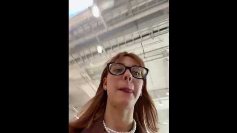 Media: lexy__fox Stripchat 2024-10-18 12:10:00