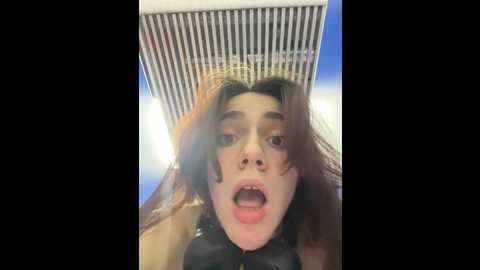 Media: lily__belle Stripchat 2024-10-18 18:48:00