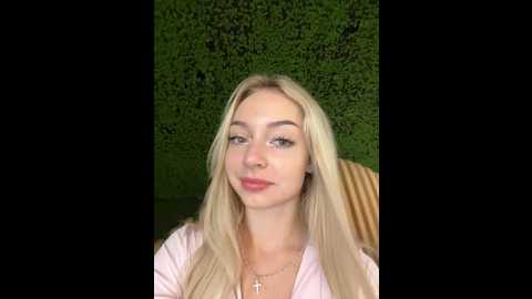 Media: melissa_grr Stripchat 2024-10-18 11:00:00