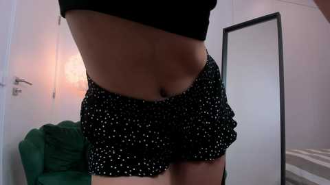 Media: princess_diana18 Stripchat 2024-10-18 21:21:00