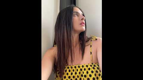 Media: sam_sara Stripchat 2024-10-18 20:25:00