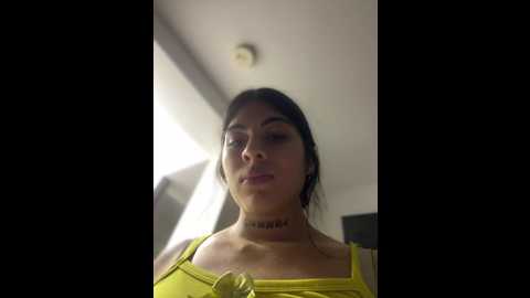 Media: sarasanders_4 Stripchat 2024-10-18 04:35:00