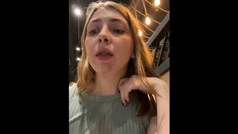 Media: sunny___bunny Stripchat 2024-10-18 16:40:00