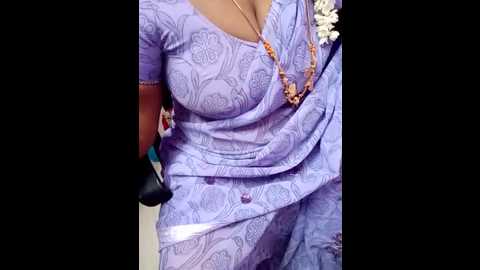 Media: tamil_rathi Stripchat 2024-10-18 19:27:00