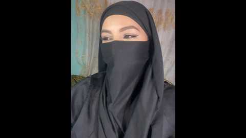 Media: zeynep_lahsen Stripchat 2024-10-18 11:31:00