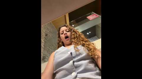 Media: alana15 Stripchat 2024-10-19 20:22:00