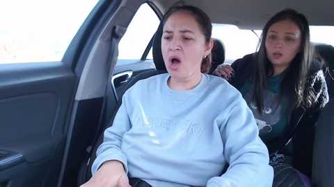 Media: amy__samy Stripchat 2024-10-19 14:46:00