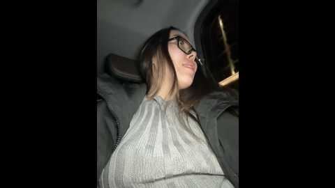 Media: asian_asami Stripchat 2024-10-19 16:46:00