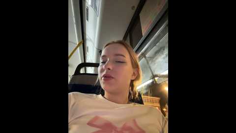 Media: baby_tiny Stripchat 2024-10-19 21:14:00