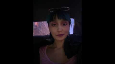 Media: bigbabykiki Stripchat 2024-10-19 14:42:00