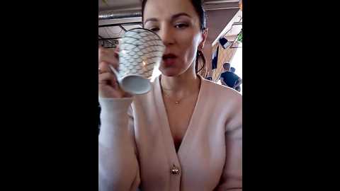 Media: brilliant_queen1 Stripchat 2024-10-19 03:13:00