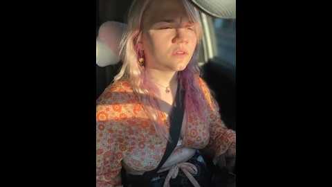 Media: cutiepiespanks Stripchat 2024-10-19 22:20:00