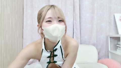 Media: eimi_ch Stripchat 2024-10-19 09:10:00