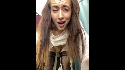 Media: holly_play Stripchat 2024-10-19 11:02:00