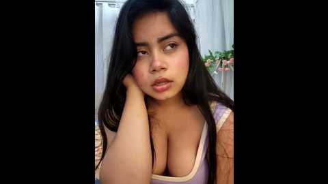 Media: its_amesha Stripchat 2024-10-19 00:12:00