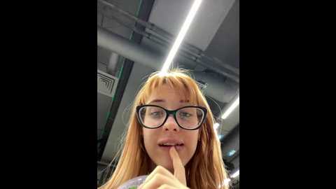 Media: lexy__fox Stripchat 2024-10-19 13:54:00