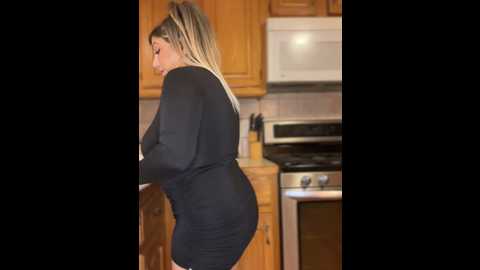 Media: littlemisseeve Stripchat 2024-10-19 01:54:00