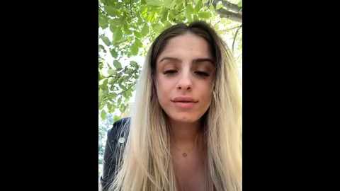 Media: lollymollyg Stripchat 2024-10-19 13:07:00