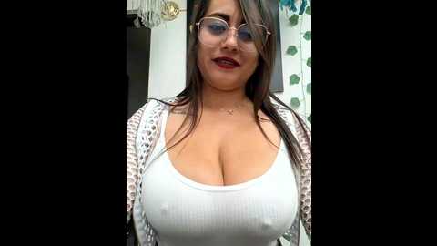 Media: oryk___ Stripchat 2024-10-19 18:10:00