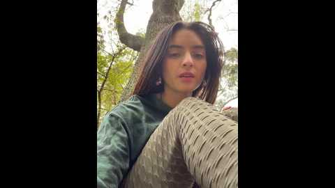 Media: sam_sara Stripchat 2024-10-19 17:55:00