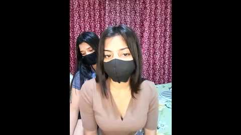 Media: tannu_tanya Stripchat 2024-10-19 19:47:00