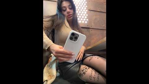 Media: wet__bunny Stripchat 2024-10-19 06:47:00
