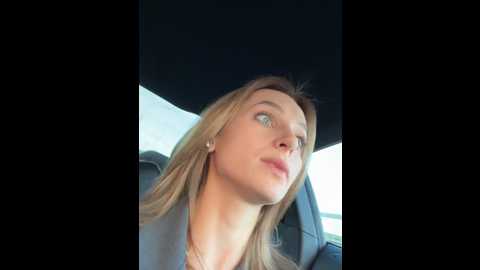 Media: _angelari_ Stripchat 2024-10-20 13:52:00