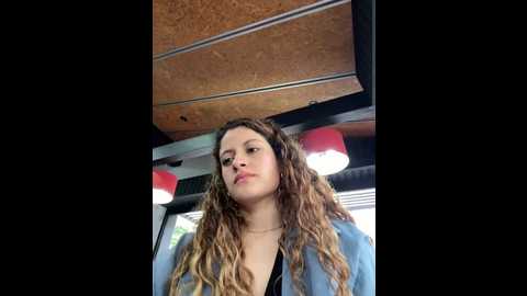 Media: alana15 Stripchat 2024-10-20 20:27:00