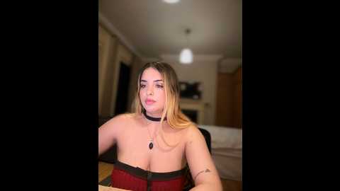 Media: alirawrz Stripchat 2024-10-20 18:34:00