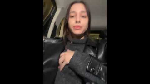 Media: cherry____pie Stripchat 2024-10-20 17:07:00