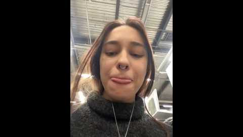 Media: cherry____pie Stripchat 2024-10-20 19:57:00