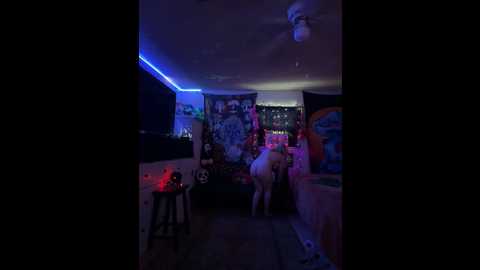 Media: cutiepiespanks Stripchat 2024-10-20 14:46:00