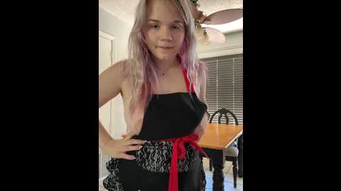 Media: cutiepiespanks Stripchat 2024-10-20 15:09:00