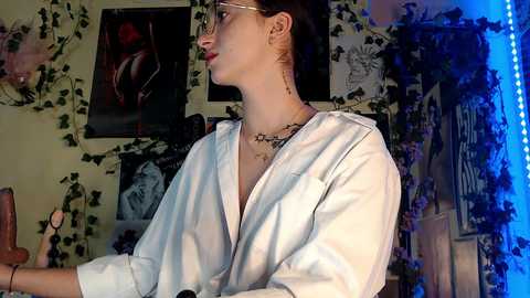 Media: fairy_squirt Stripchat 2024-10-20 04:05:00