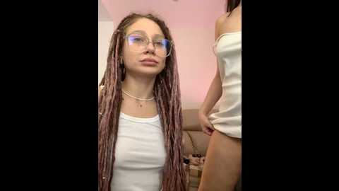Media: hotcaramellstv Stripchat 2024-10-20 16:31:00