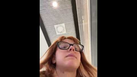 Media: lexy__fox Stripchat 2024-10-20 09:45:00