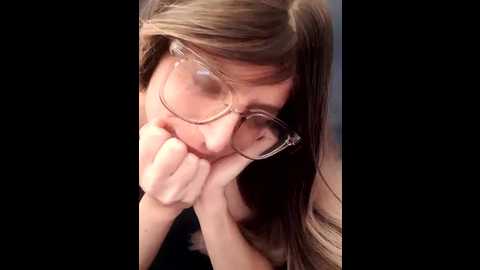 Media: lougabriel Stripchat 2024-10-20 01:42:00