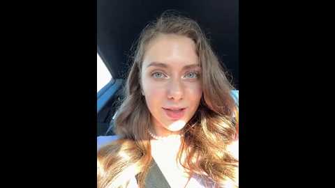 Media: mariid Stripchat 2024-10-20 09:22:00