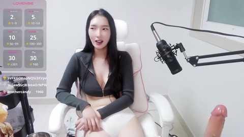 Media: meow_s2 Stripchat 2024-10-20 09:45:00